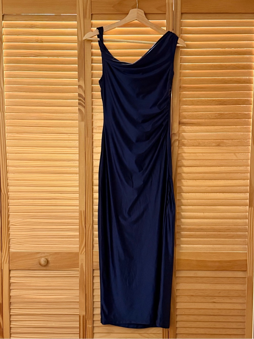 Dynamite “Jayde” Stretch Satin Midi Dress